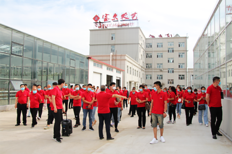 參觀智能溫室和低溫低濕庫(kù) 參觀智能溫室和低溫低濕庫(kù)