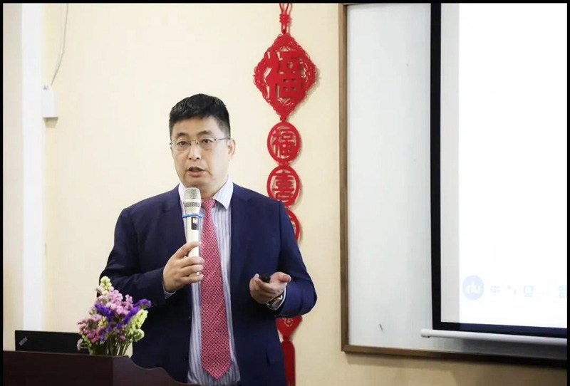 南方略咨詢副總裁姜巖博士 南方略咨詢副總裁姜巖博士