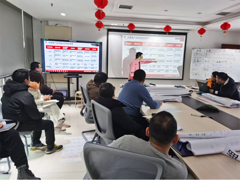 南方略咨詢?yōu)槲錆h英思《營銷創(chuàng)新，重大項目開發(fā)七步法》企業(yè)培訓服務(wù)2